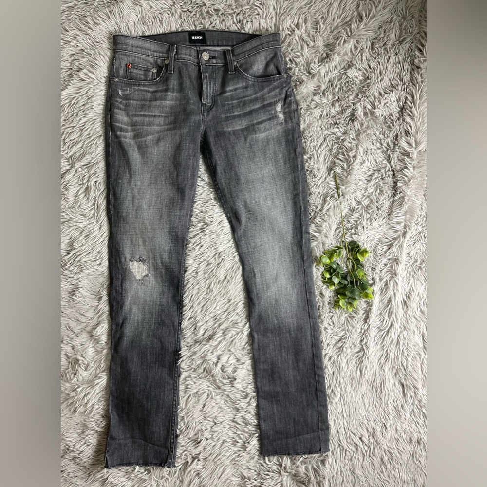 Hudson Skylar relaxed slim straight grey distressed jean. Tag=26, fit=28-29-30. - Picture 4 of 8